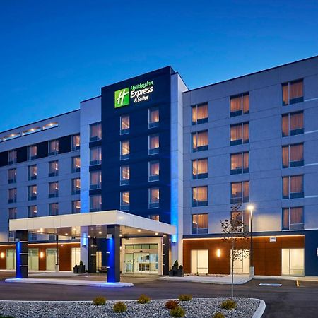 Holiday Inn Express & Suites Windsor East - Lakeshore, An Ihg Hotel Tecumseh Экстерьер фото