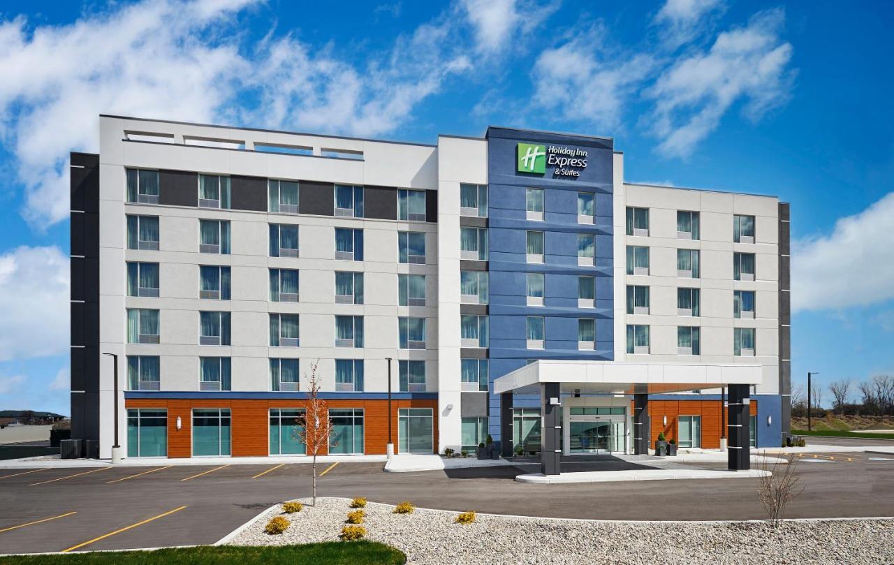 Holiday Inn Express & Suites Windsor East - Lakeshore, An Ihg Hotel Tecumseh Экстерьер фото