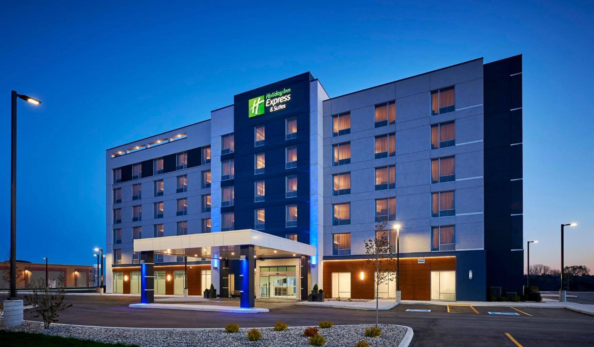 Holiday Inn Express & Suites Windsor East - Lakeshore By Ihg Tecumseh Экстерьер фото